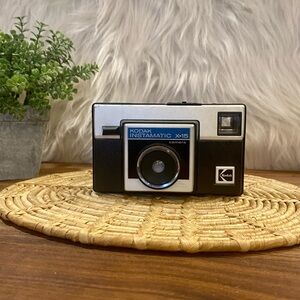 Vintage Kodak Instamatic X-15 Camera